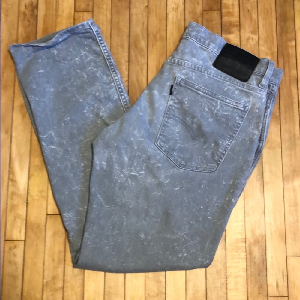 Levi’s Men’s 541 Gray Paint Splatter design 32x32
